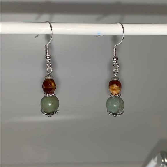 20189 ⭐️Dragon blood jade and amber earrings⭐️ - Picture 2 of 6